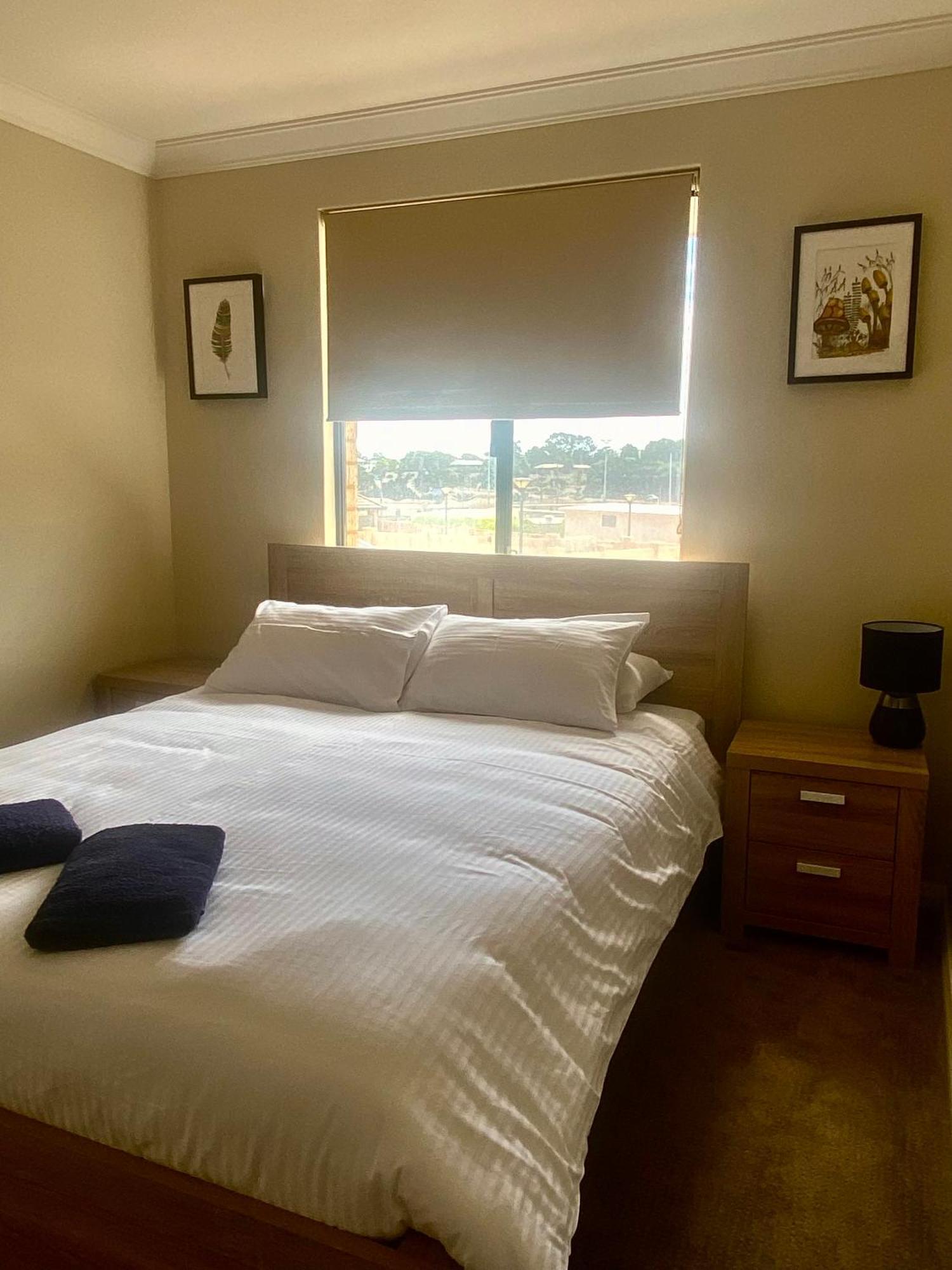 Port Denison Beach Resort Buitenkant foto